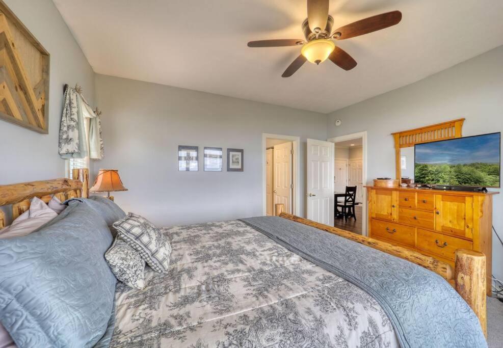 Bucket List Views Sugar Mountain Private Condo - 2Bed, 2Bath, Sleeps 6, Panoramic Views Of Mountains From Large Deck, Short Drive To Shopping, Restaurants, Cafes & Banner Elk Town Екстер'єр фото